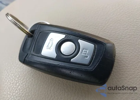 2014 BMW 328I xDrive z USA, uszkodzony, nr VIN WBA3B5G56ENS06775